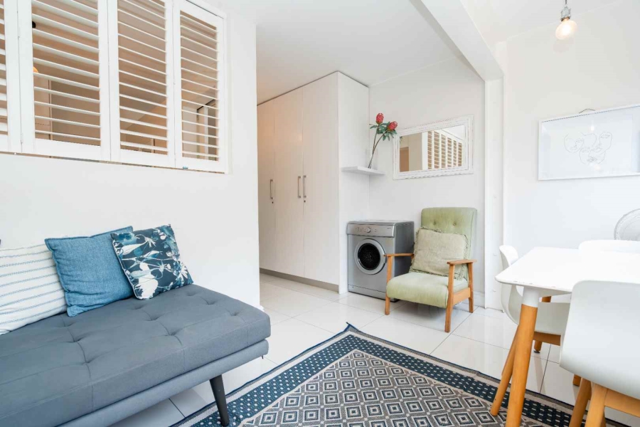 To Let 1 Bedroom Property for Rent in Three Anchor Bay Western Cape